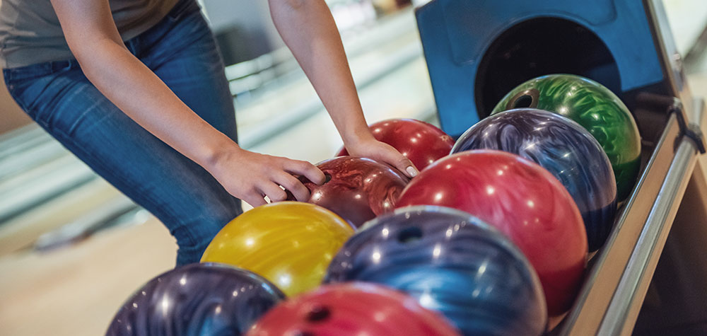 Learn How to Bowl at Abbott Lanes